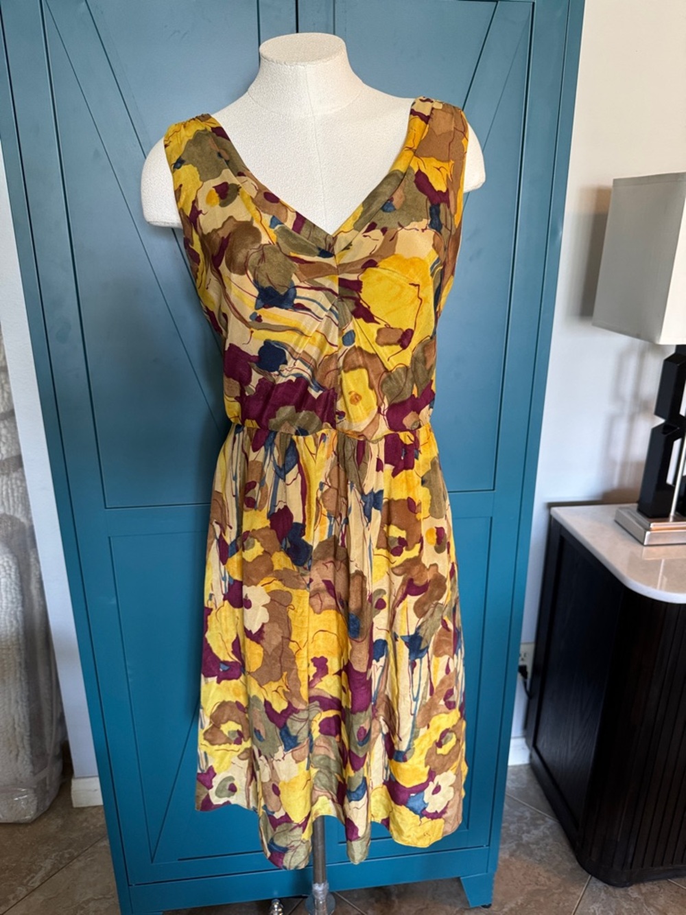 Banana Republic Silk Floral V-Neck Sleeveless Dress